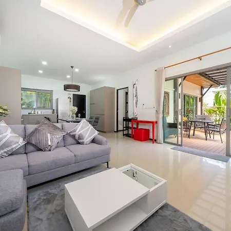 3 Bedrooms Private Villa With Garden Rawai Phuket Exterior photo